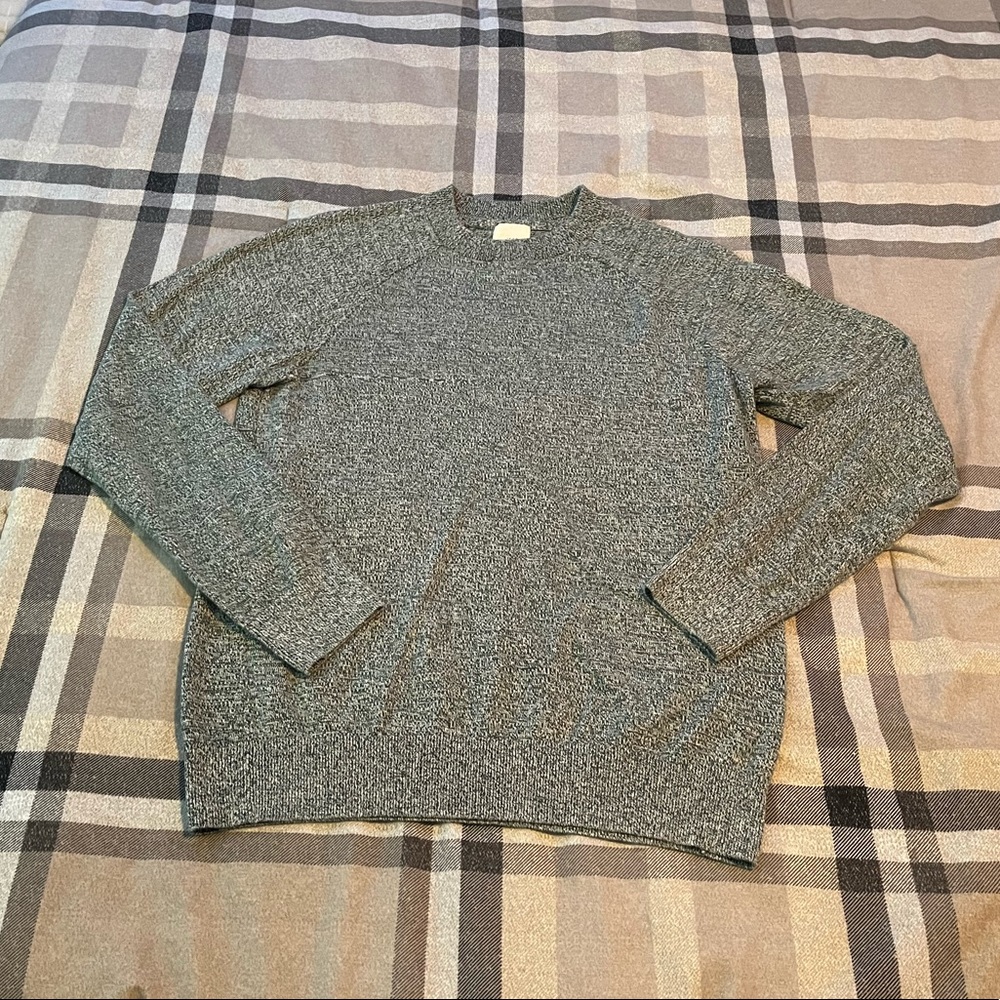 H&M crew neck sweater